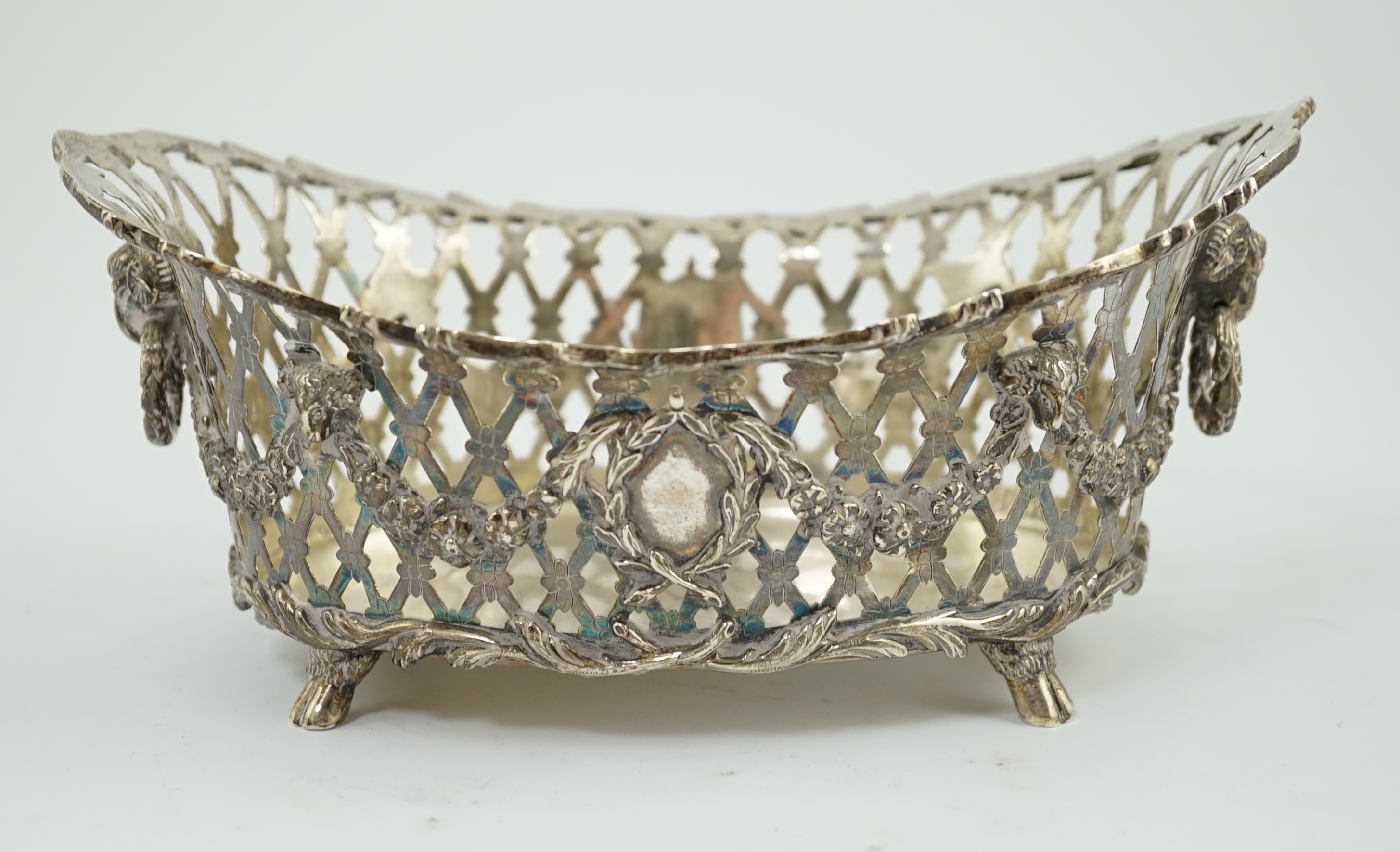 A late Victorian pierced silver oval fruit dish, by Sydney Bellamy Harman